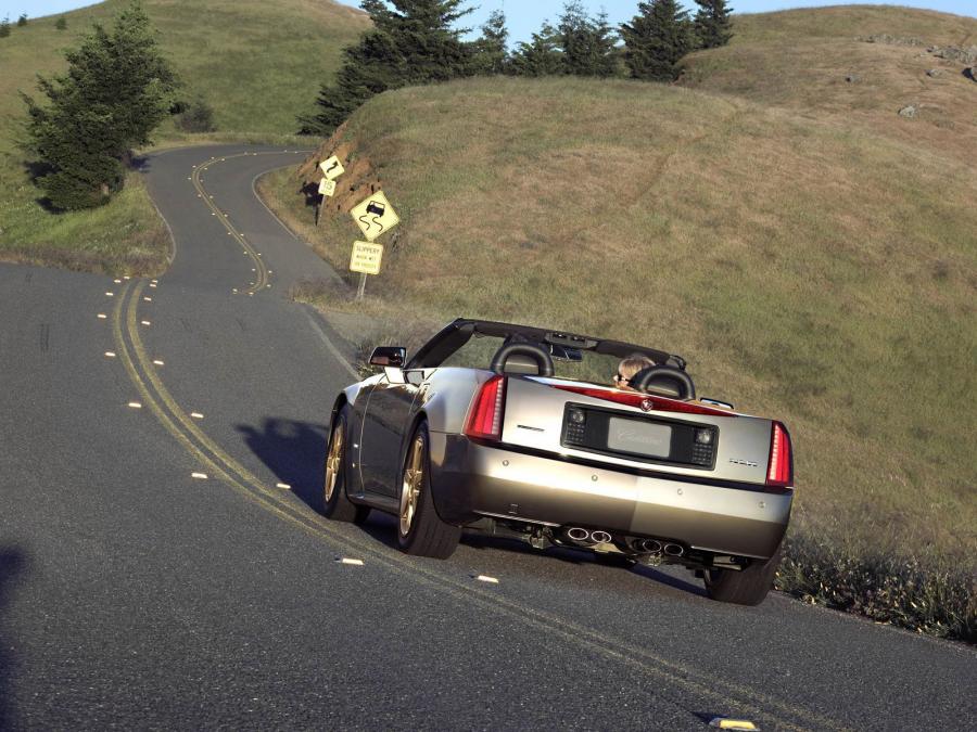  Cadillac XLR Roadster 2004 года  (фото 60 из 128)